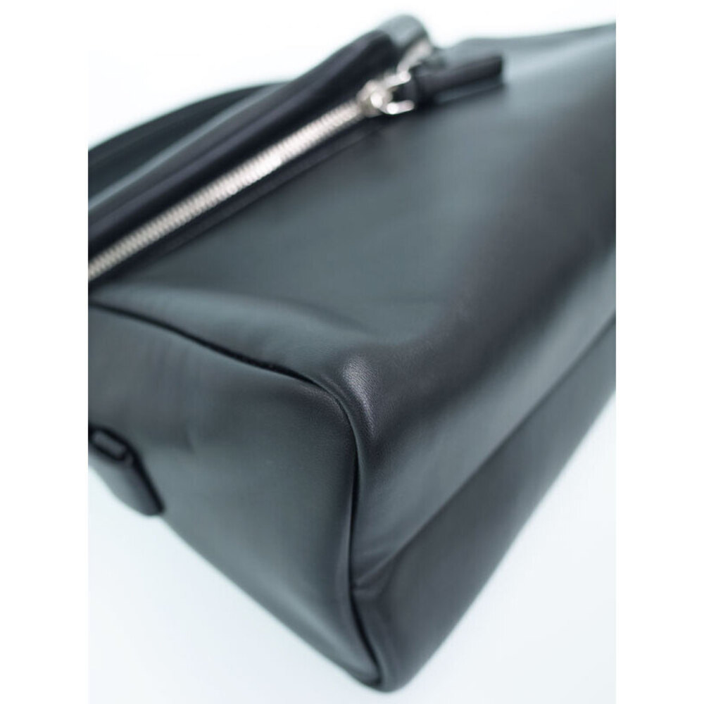 Prada Nappa Bag Padded Shoulder Signeau Leather - Picture 8 of 9